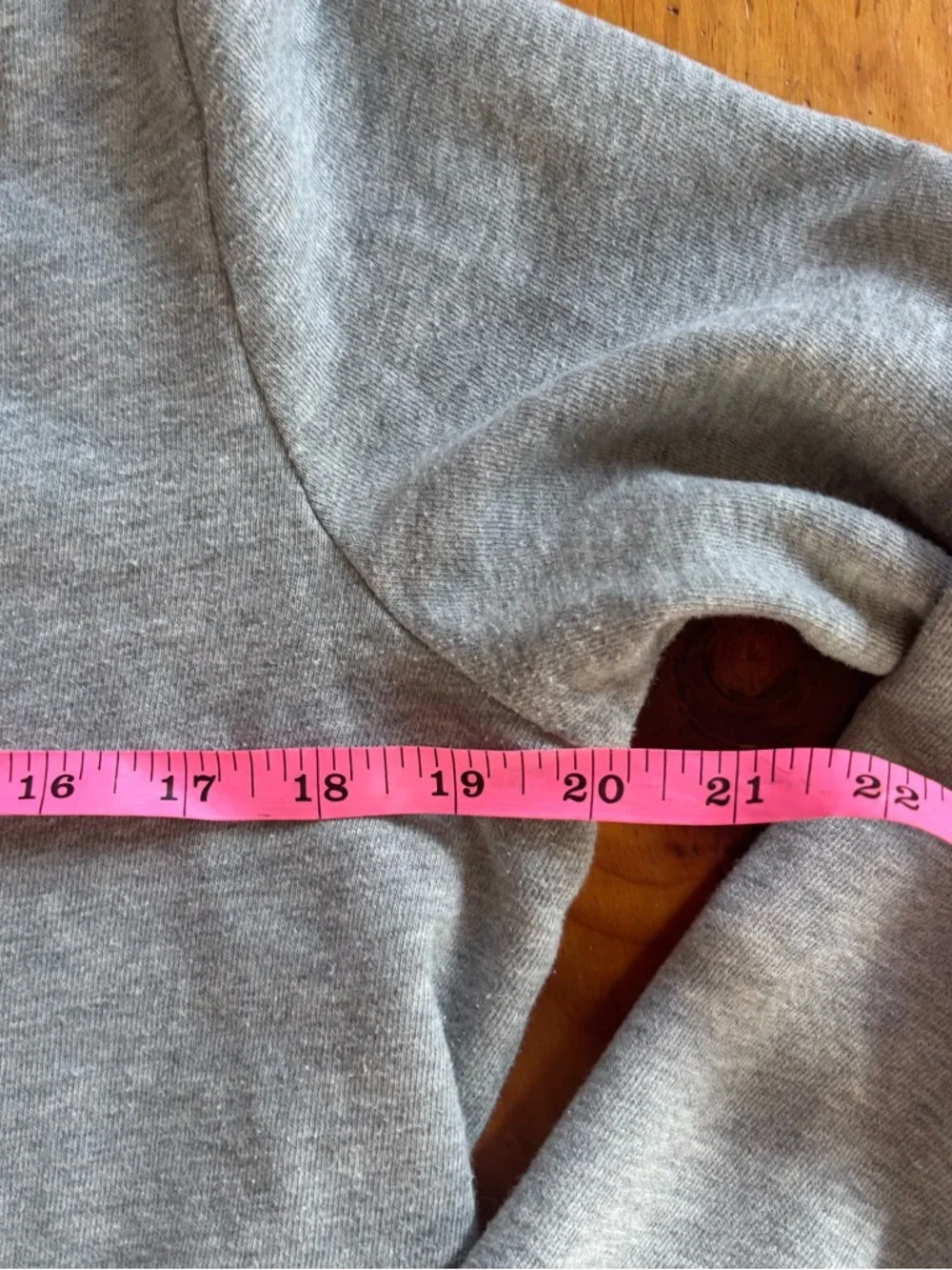 GAP Gray Crewneck Sweatshirt Size Medium